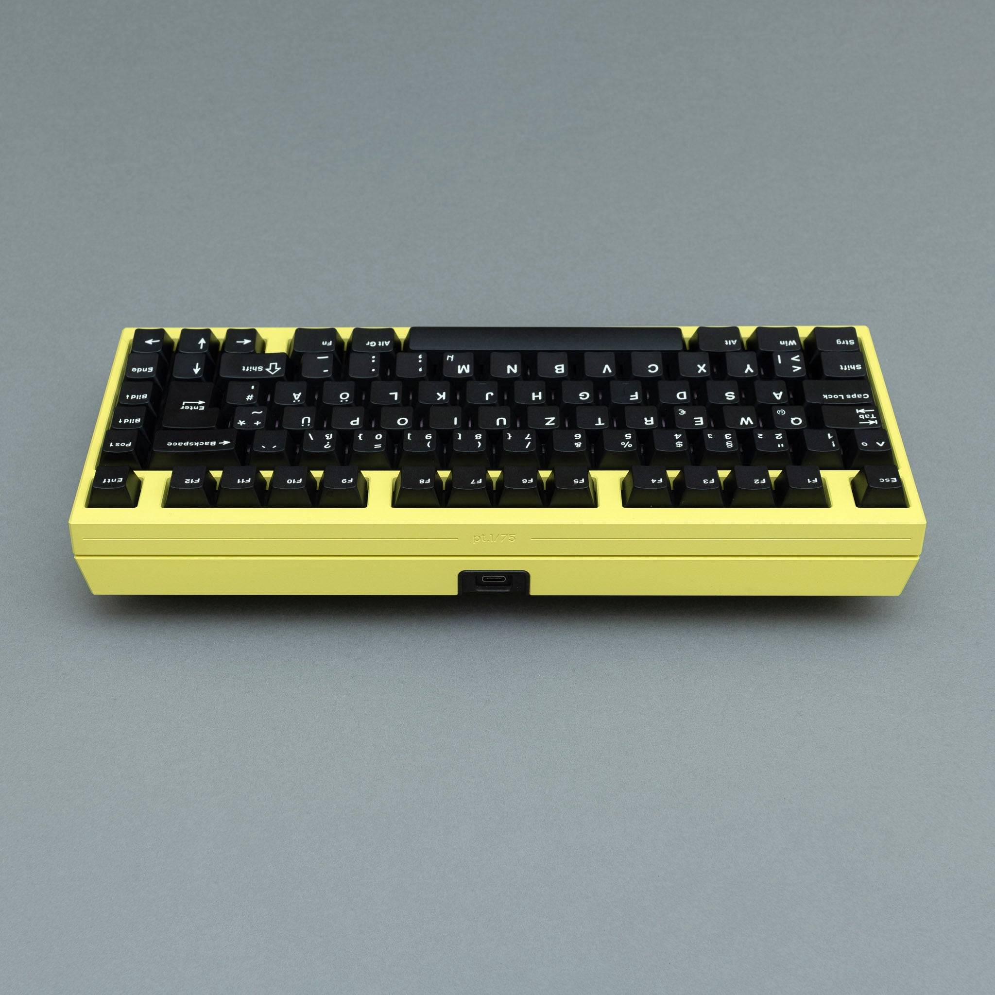 CK PBT White on Black (ISO - DE) Keycap Set - InputGear DE